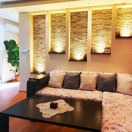 Nicole Пловдив