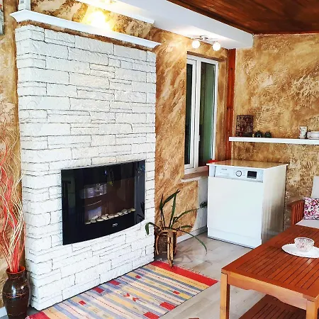 Апартамент Nicole *